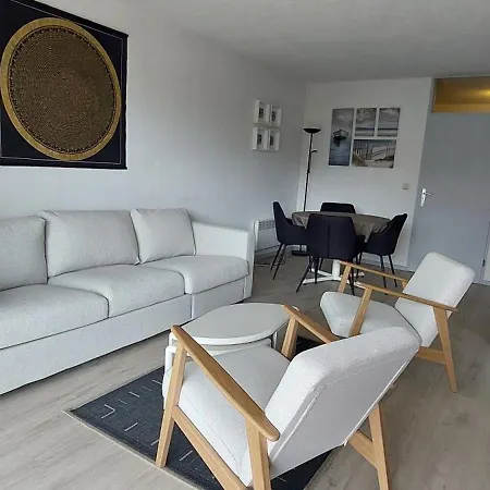Appartement Esplanade709 *