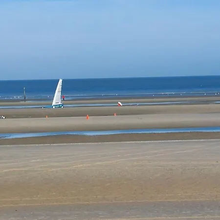 Esplanade709 De Panne