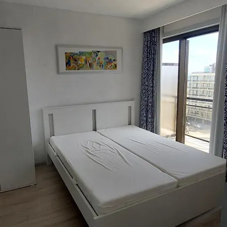 Esplanade709 * De Panne